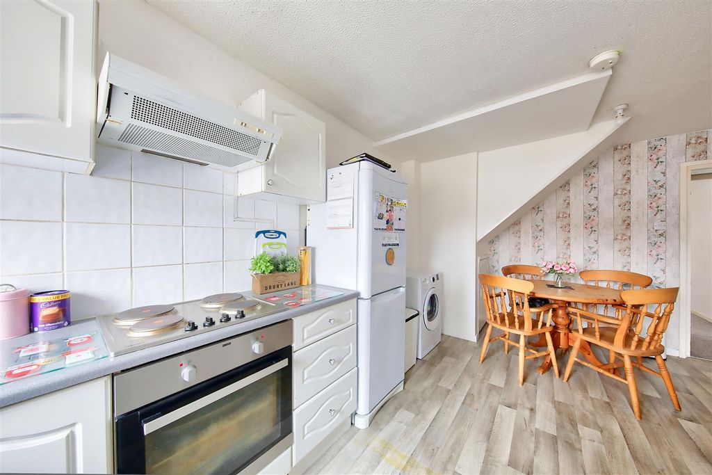 Property photo 3 of 12 61_Galgate_Close_Image4_17876_4.Jpg
