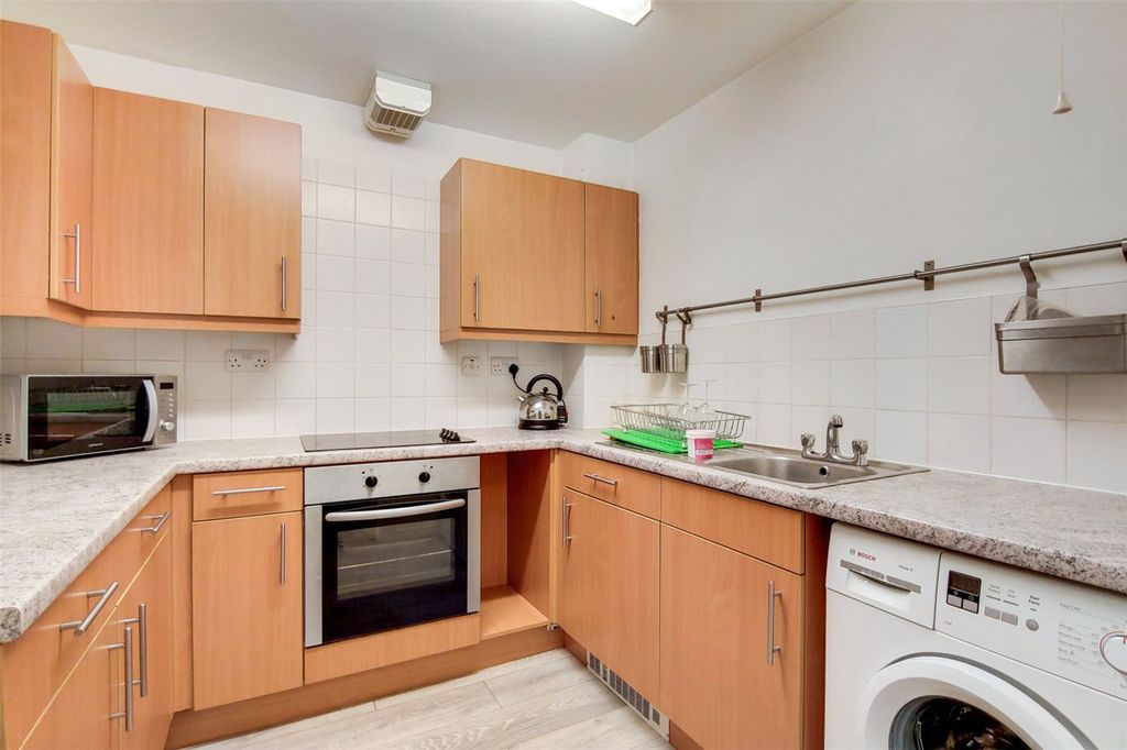 Property photo 2 of 10 Picture No. 16