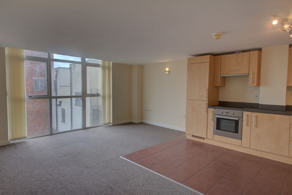 Property photo 2 of 9