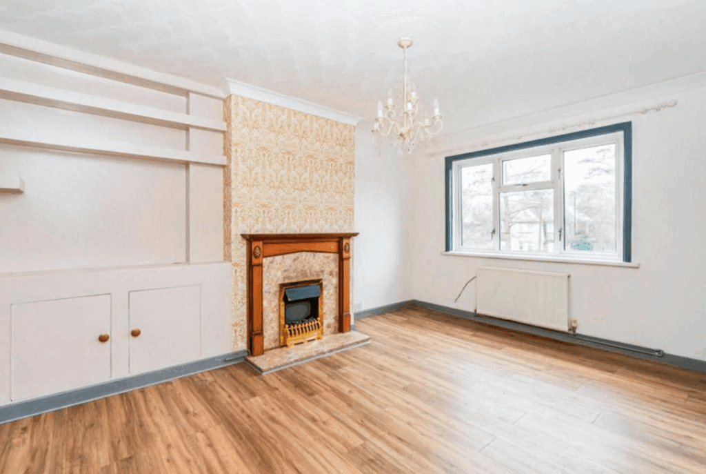 Property photo 3 of 9