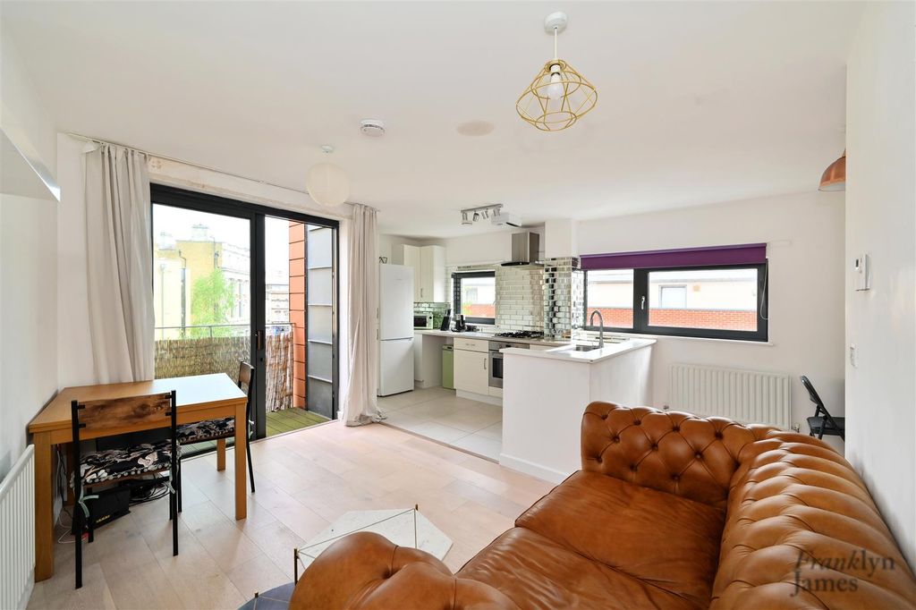 Property photo 1 of 12 Inigo-Jones-House (1).Jpg
