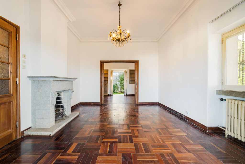 Property photo 2 of 19 Image