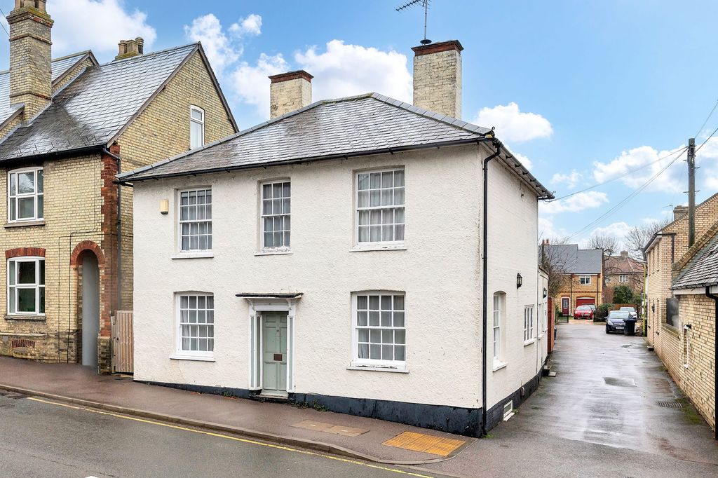 Property photo 1 of 34