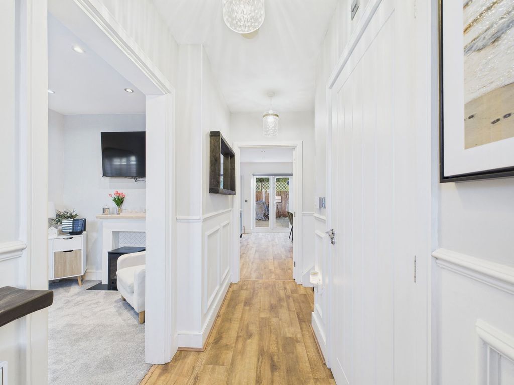 Property photo 3 of 25