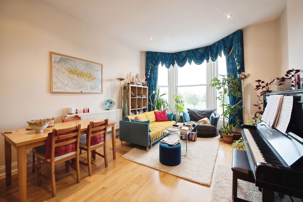 Property photo 2 of 13 Pbox-Img.Jpg