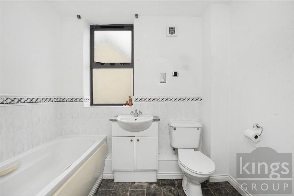 Additional image 15 of 2 bed flat for saleSoper Square, Newhall, Harlow CM17