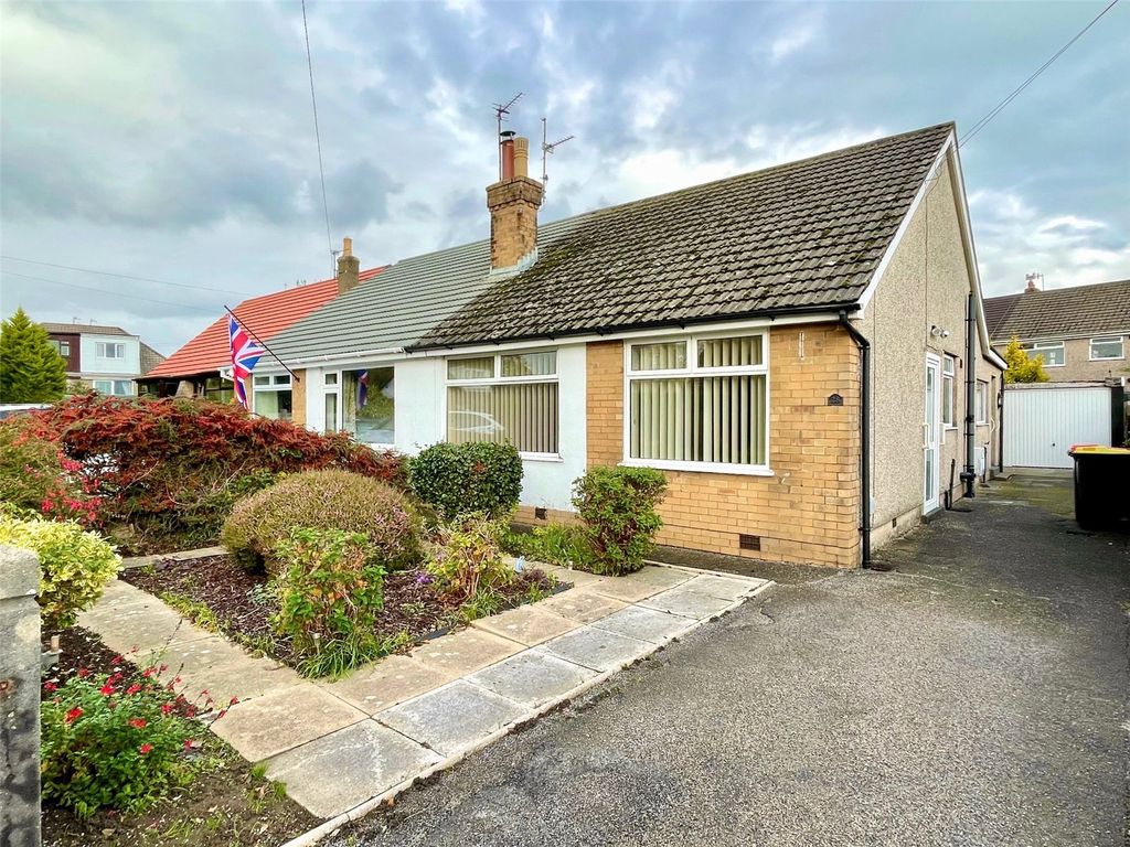 Property photo 1 of 11 External