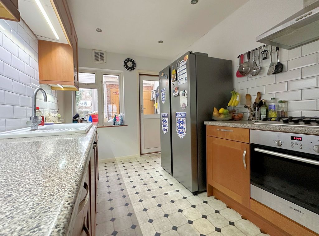 Property photo 3 of 19 Photo 17