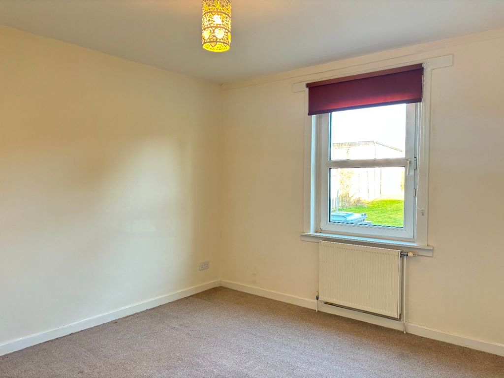 Property photo 3 of 8 Photo 3