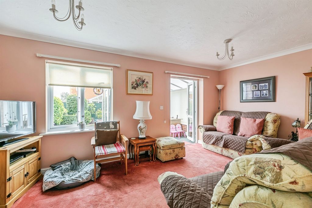 Property photo 3 of 17
