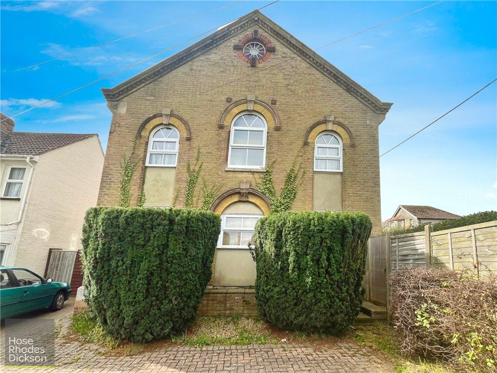 Property photo 1 of 19 Front