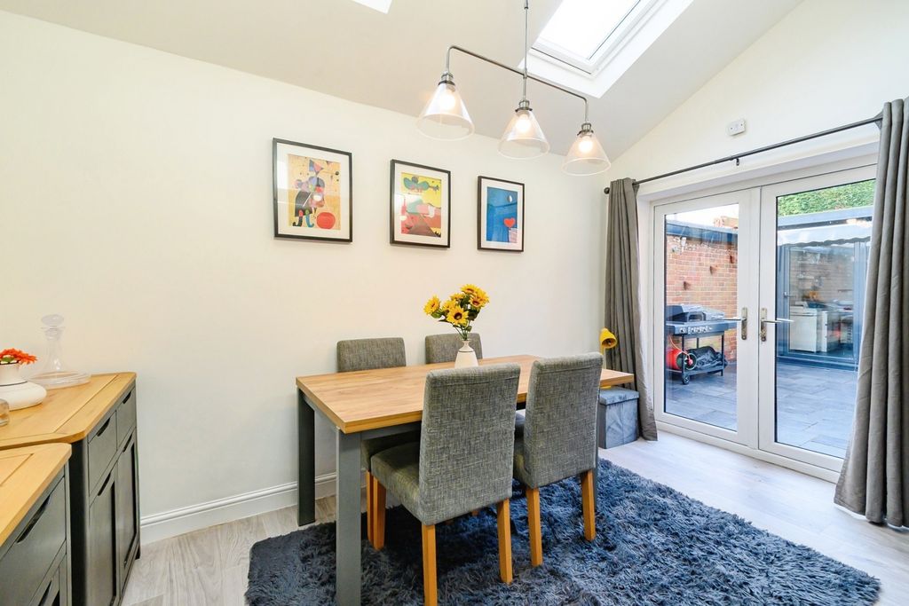 Property photo 3 of 23 Dining Room