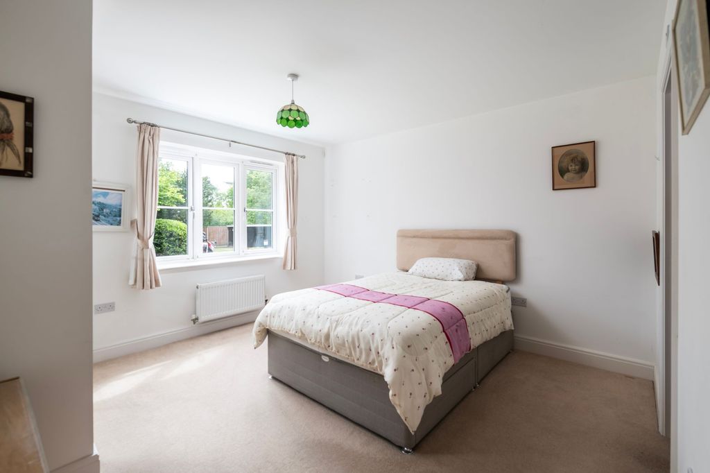 Additional image 5 of 2 bed flat for saleDoods Road, Reigate RH2