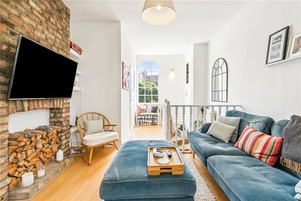 Property photo 1 of 6