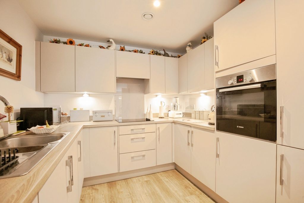 Property photo 2 of 13 Pbox-Img.Jpg