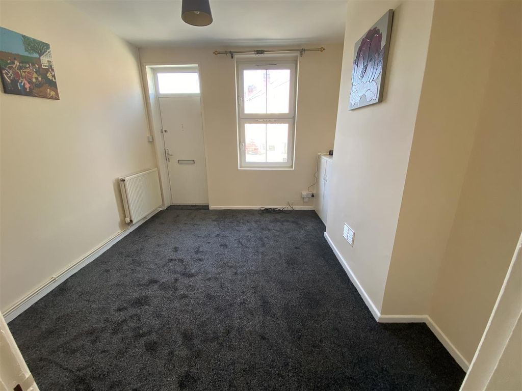 Property photo 2 of 11 Reception Room