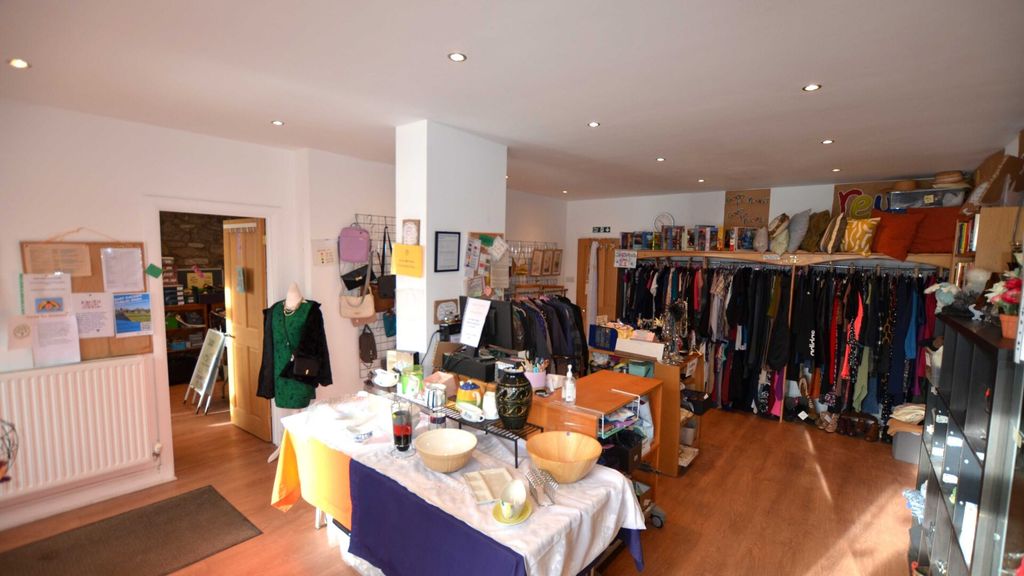 Property photo 2 of 8 Allied-Surveyors-Scotlsand-148 Main Street, East C