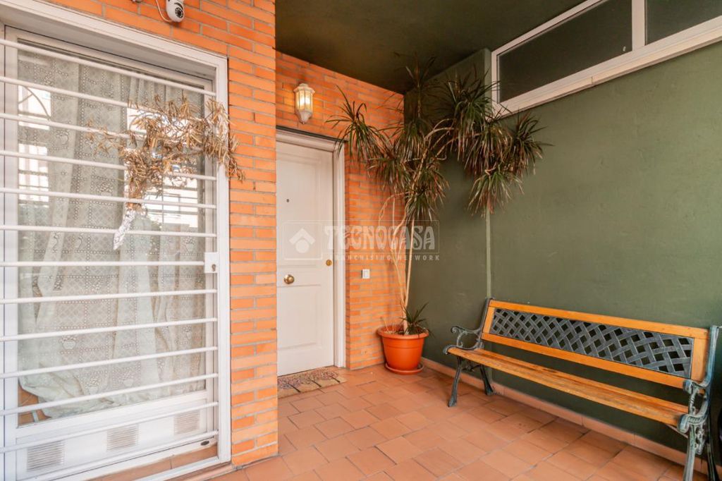 Property photo 2 of 30