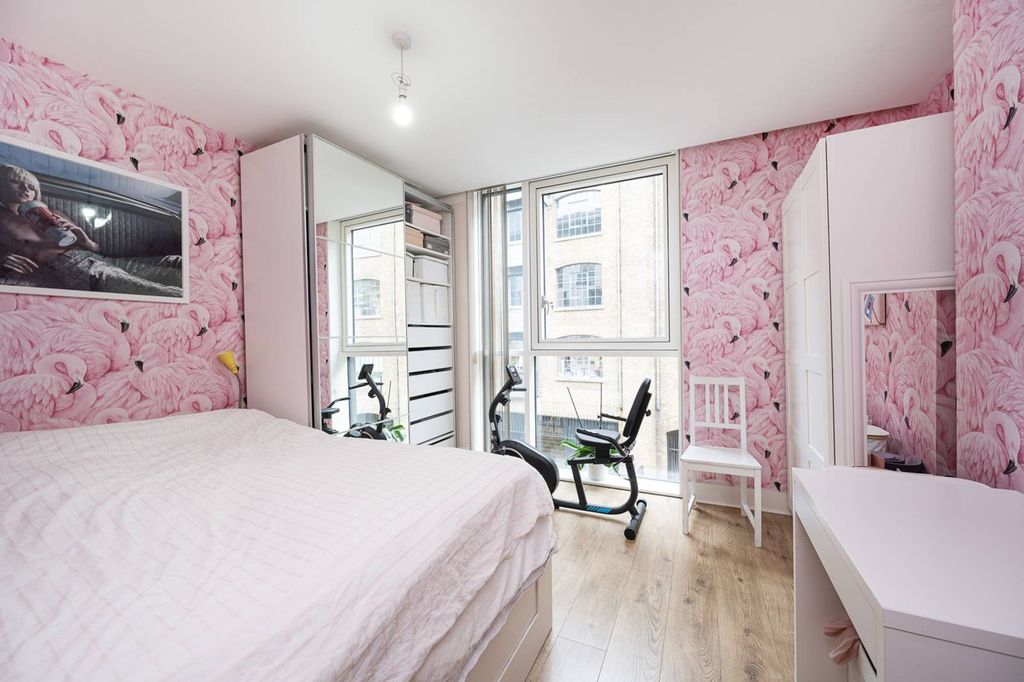 Property photo 3 of 11