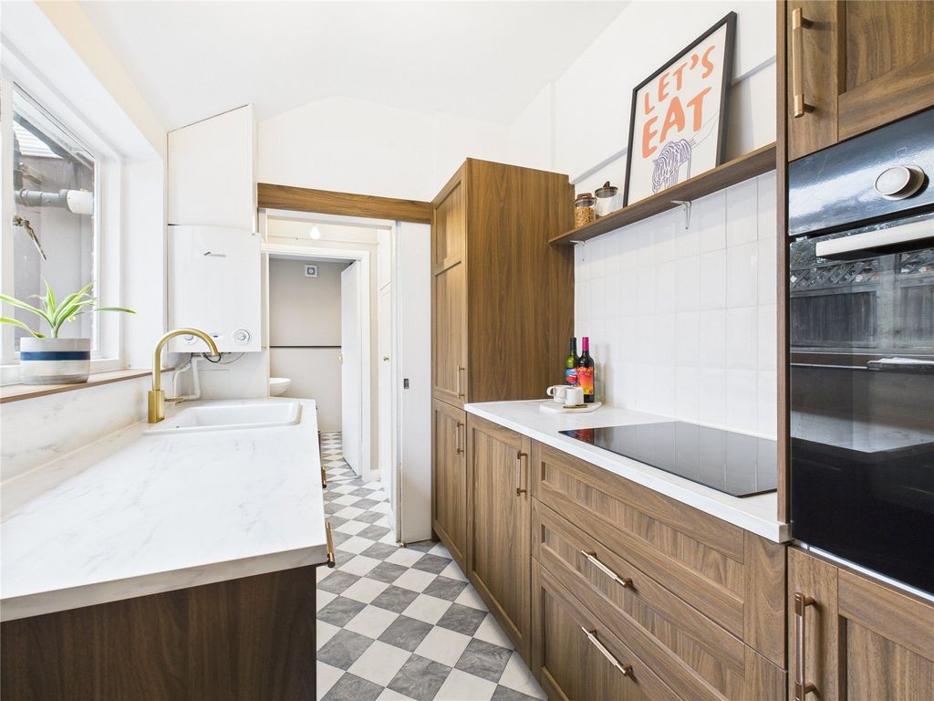 Property photo 3 of 16 Kitchen