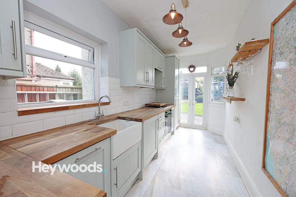 Property photo 3 of 41