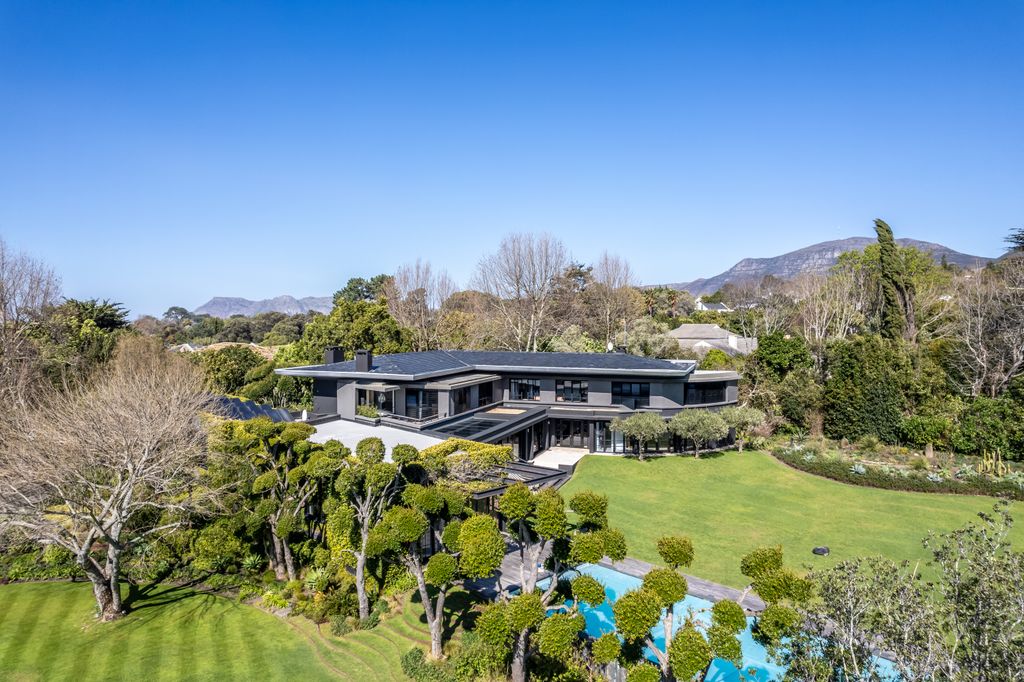 Property photo 1 of 58
