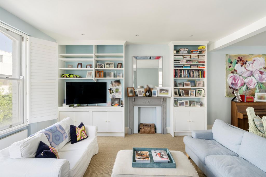 Property photo 3 of 12 Image