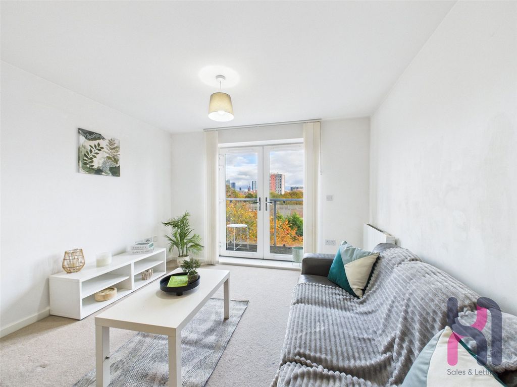 Property photo 1 of 14 Picture No. 23