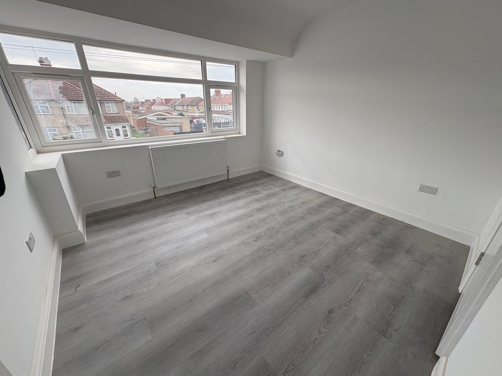 Property photo 1 of 5 Img_6634[1]