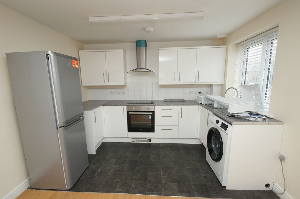 Property photo 2 of 9 Not Specified