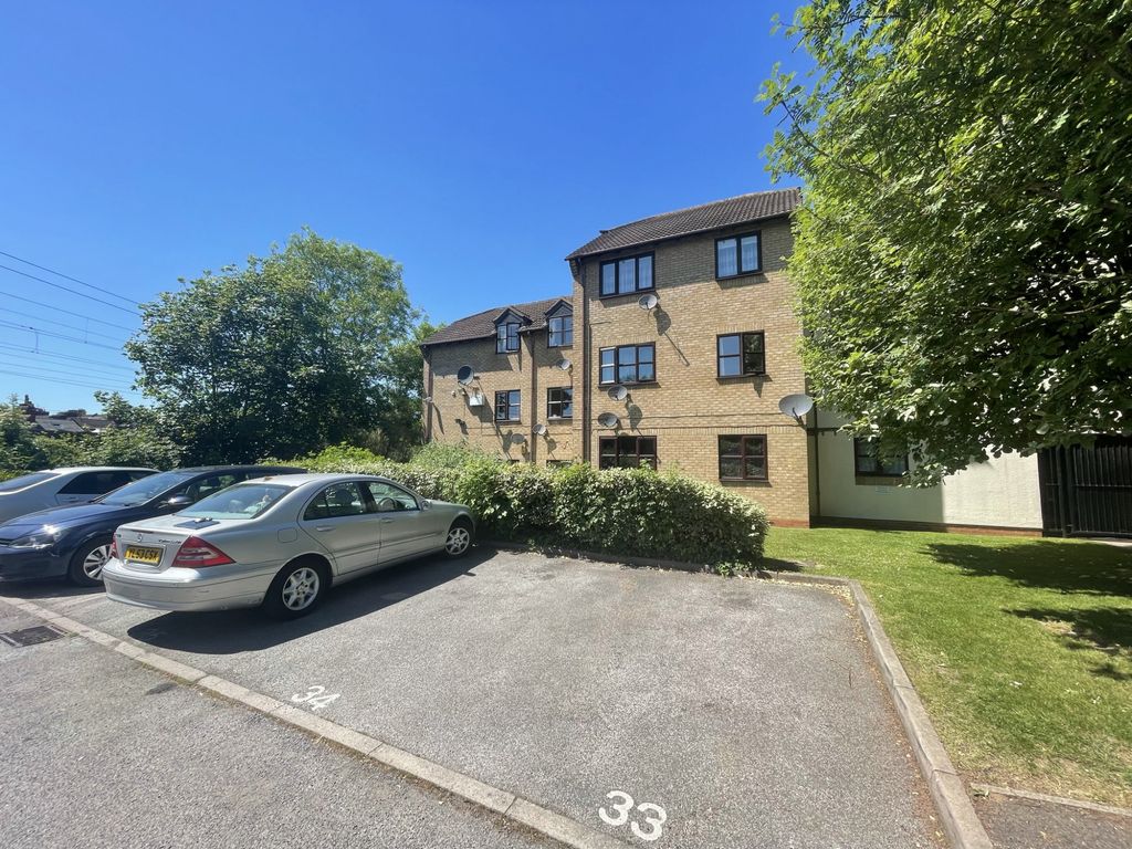 Property photo 1 of 13