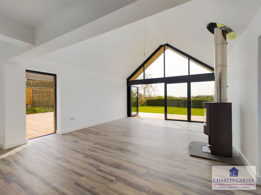 Property photo 2 of 25