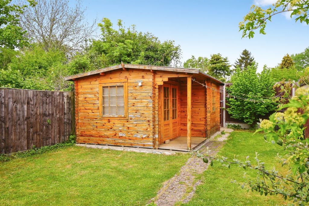 Additional image 15 of 3 bed semi-detached house for saleSwinbourne Road, Littlemore, Oxford OX4