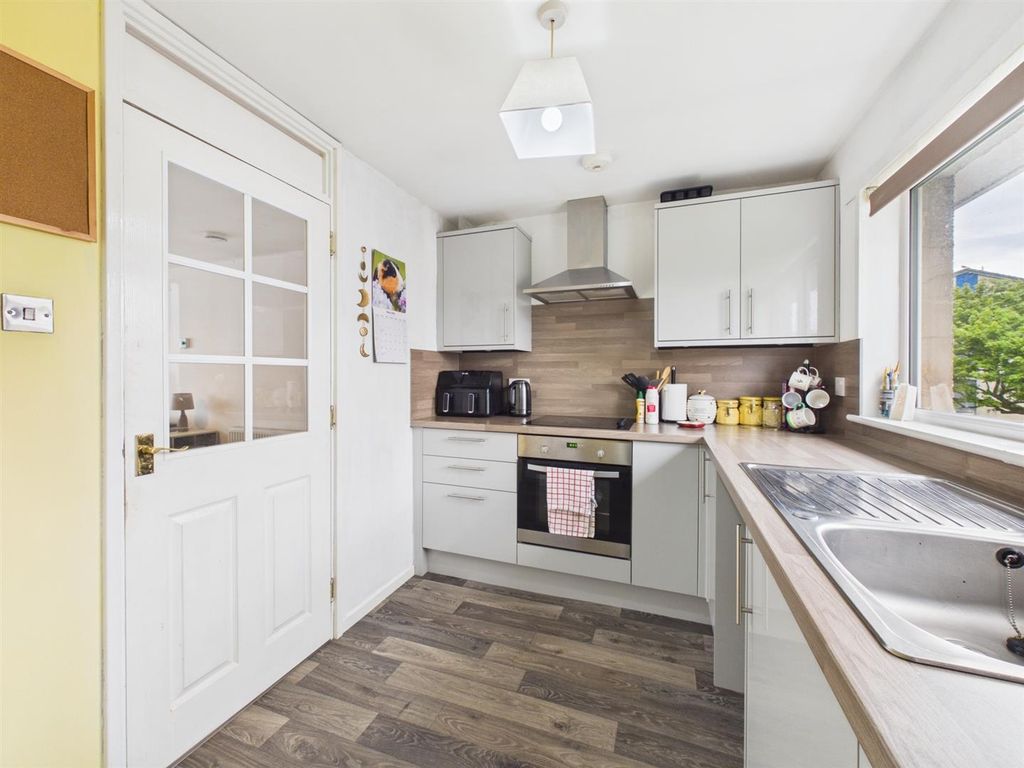 Property photo 3 of 13 Cam03924G0-Pr0035-Still008.Jpg