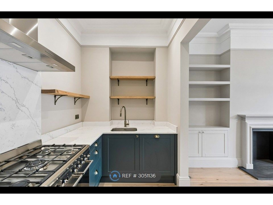 Property photo 2 of 12 Kitchen