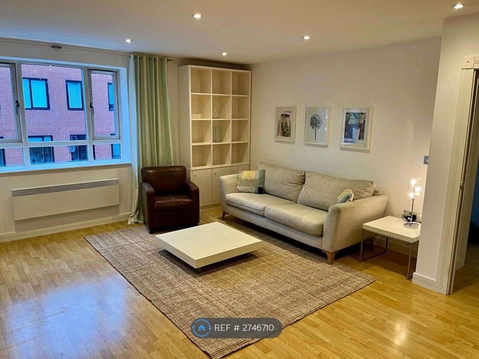 Property photo 2 of 7 Living / Kitchen