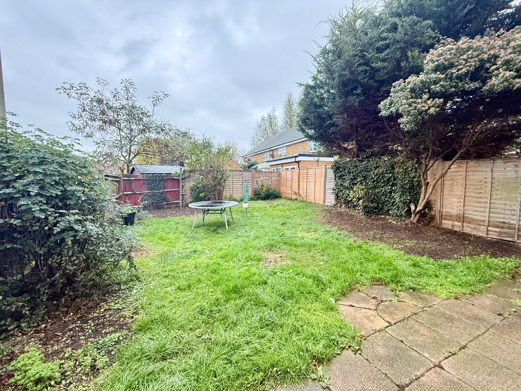 Property photo 1 of 11 Bathroom
