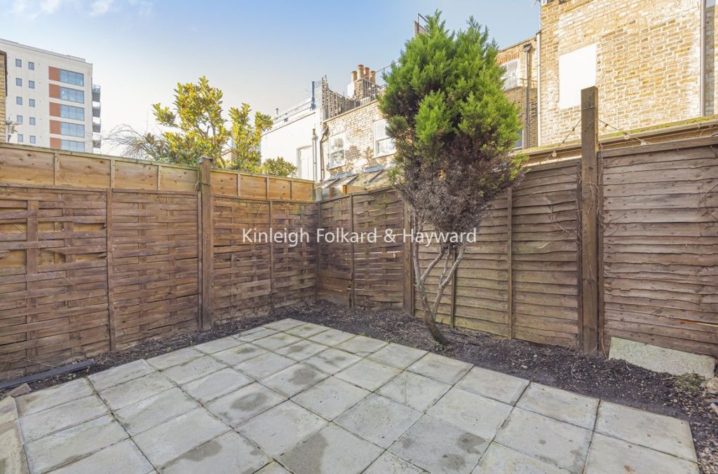 Property photo 3 of 8 44Cb9E25-89B4-4c79-8