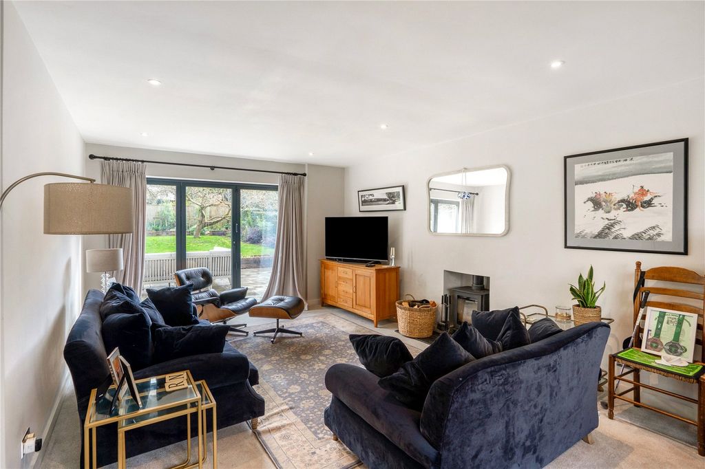 Property photo 2 of 13 Drawing Room