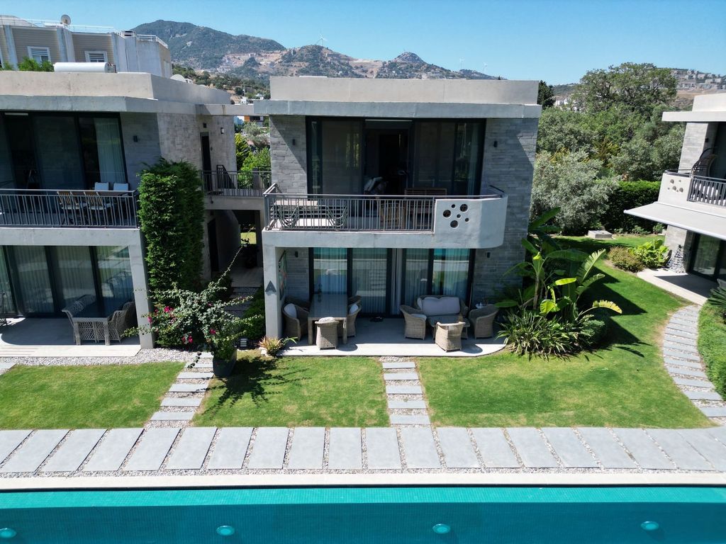 Property photo 2 of 25 Idyllic Apartment In Bodrum For Sale - Main View Of The Top Floor Apartment