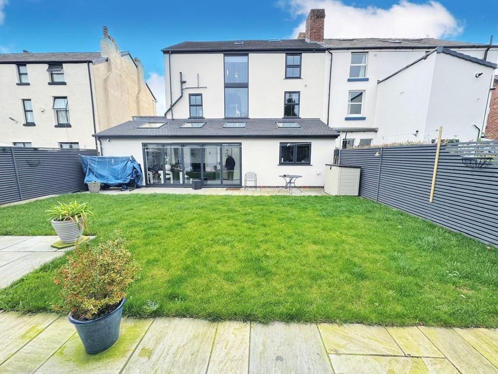 Property photo 1 of 23 Main Picture