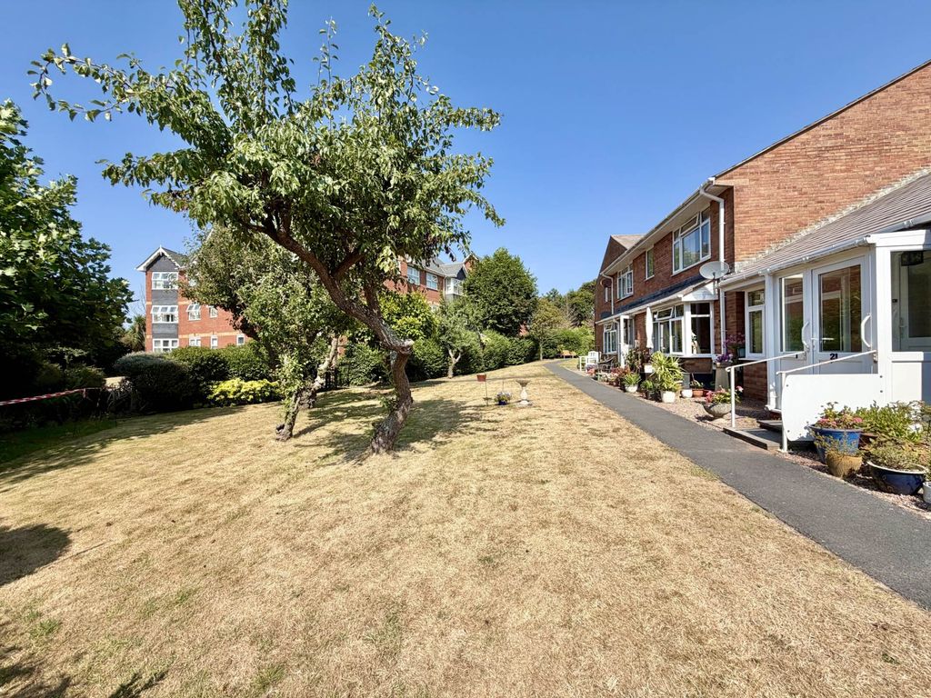 Property photo 3 of 13