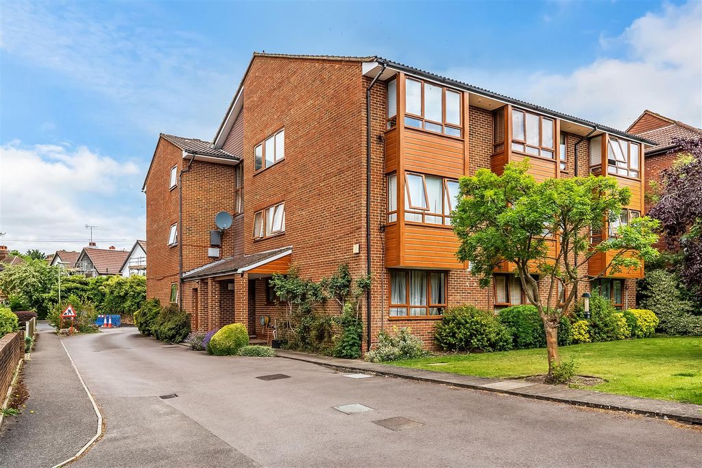 Property photo 1 of 9 Flat-15-Durham-Court-4.Jpg