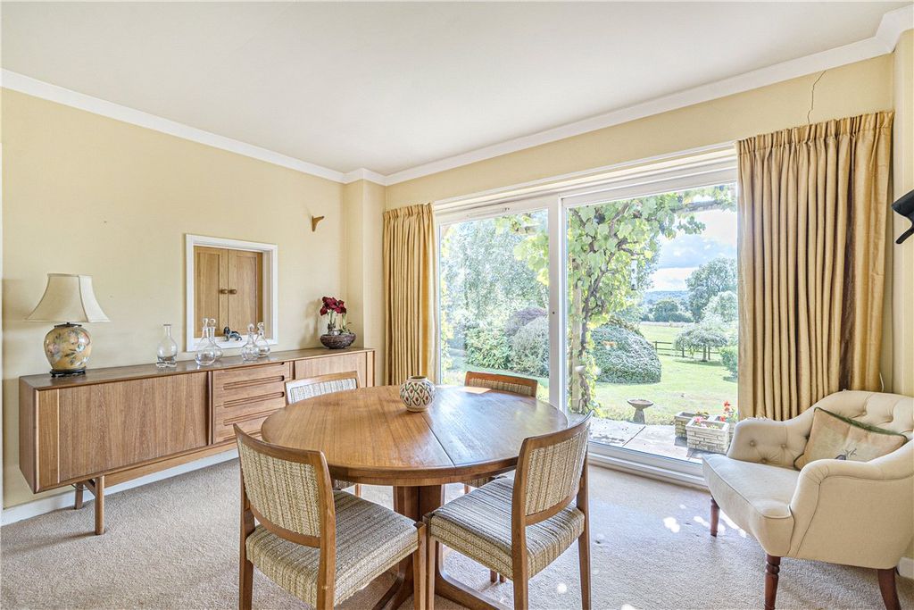 Property photo 3 of 13 Picture No. 12