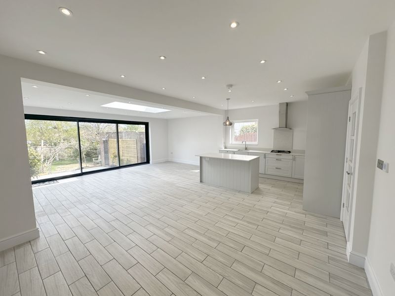 Property photo 2 of 13 Photo 4