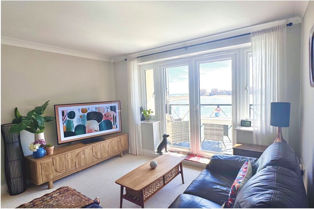 Property photo 2 of 13 Living / Dining Room