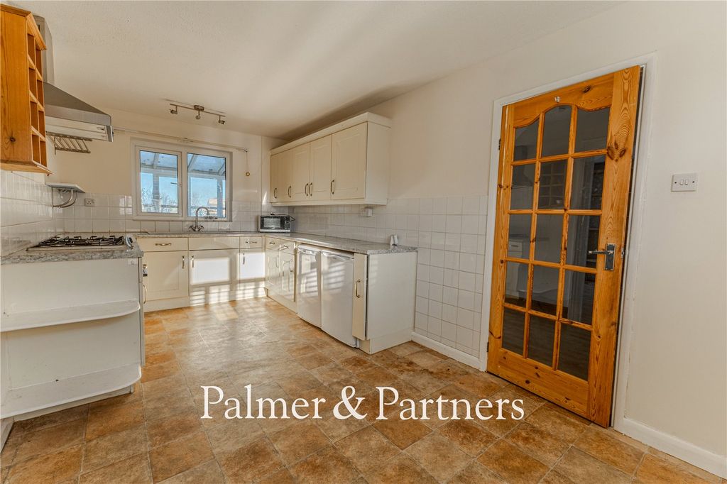 Property photo 2 of 15 Picture No. 33