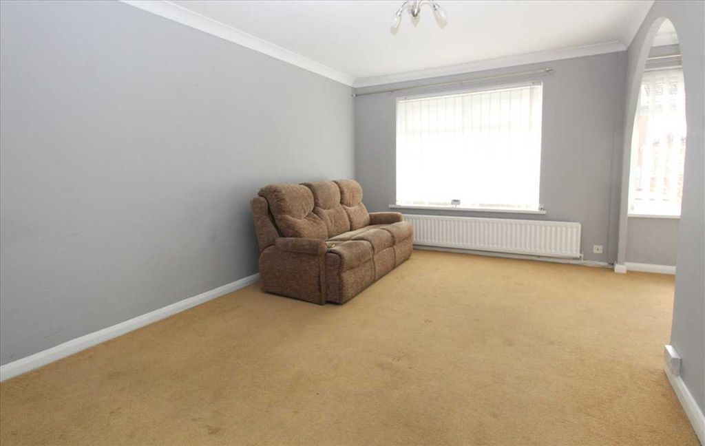 Property photo 3 of 10 Living Room