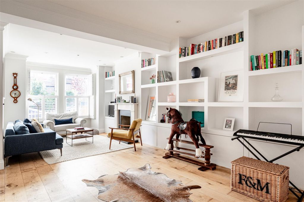 Property photo 2 of 14 Fielding Road-23.Jpg
