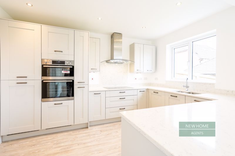 Property photo 2 of 39 Photo 14